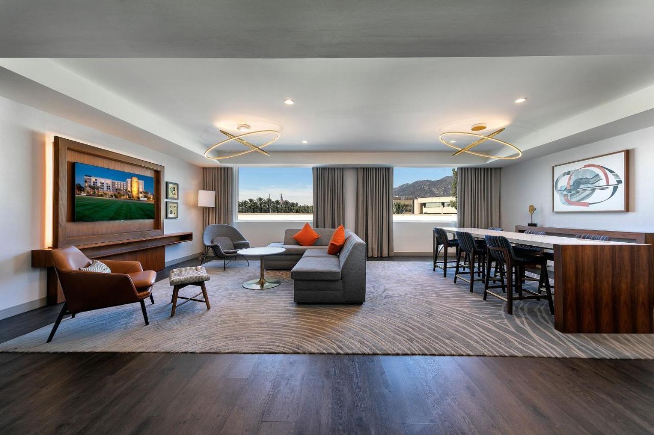 Le Meridien Pasadena Arcadia Bagian luar foto