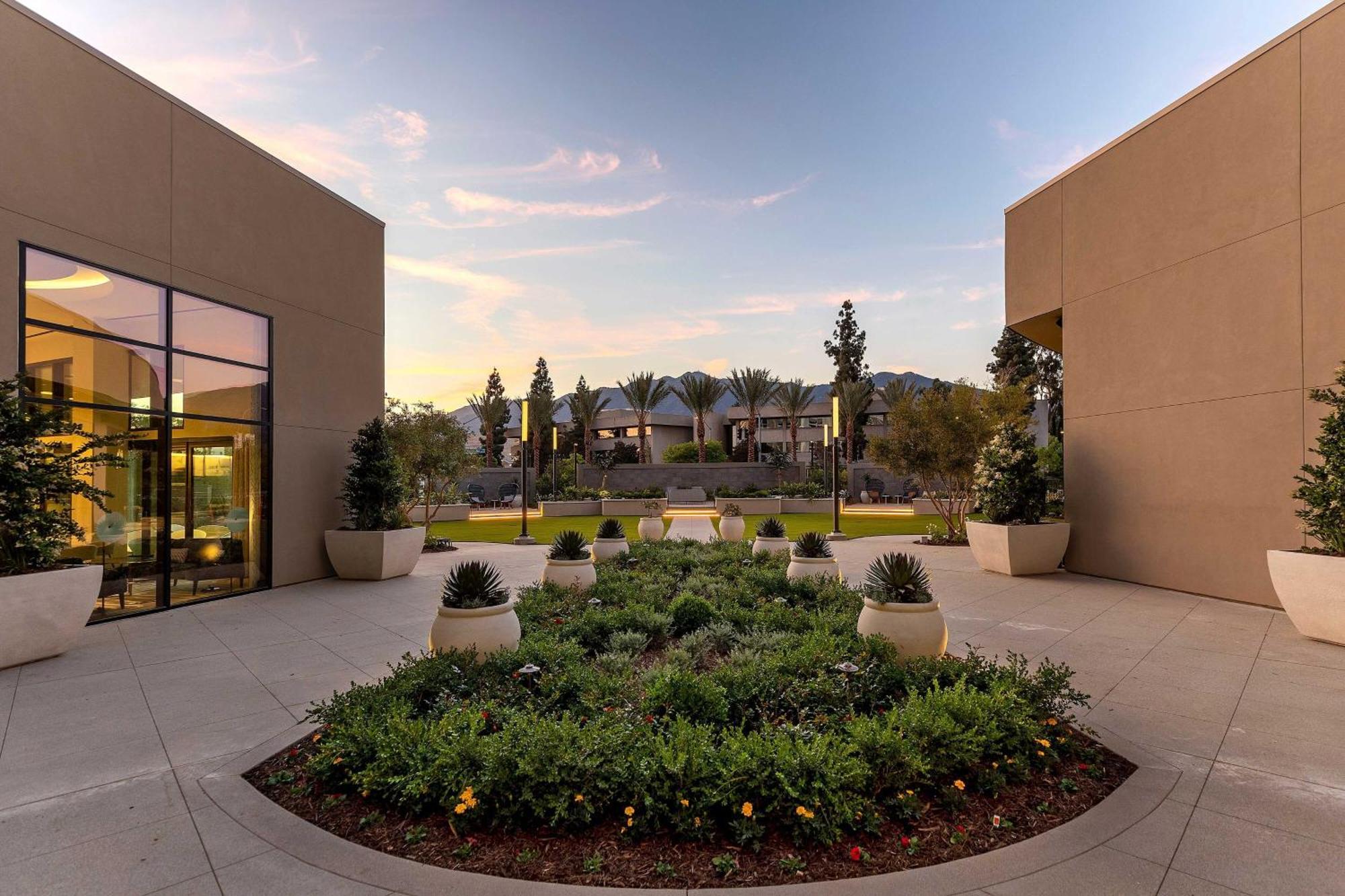 Le Meridien Pasadena Arcadia Bagian luar foto