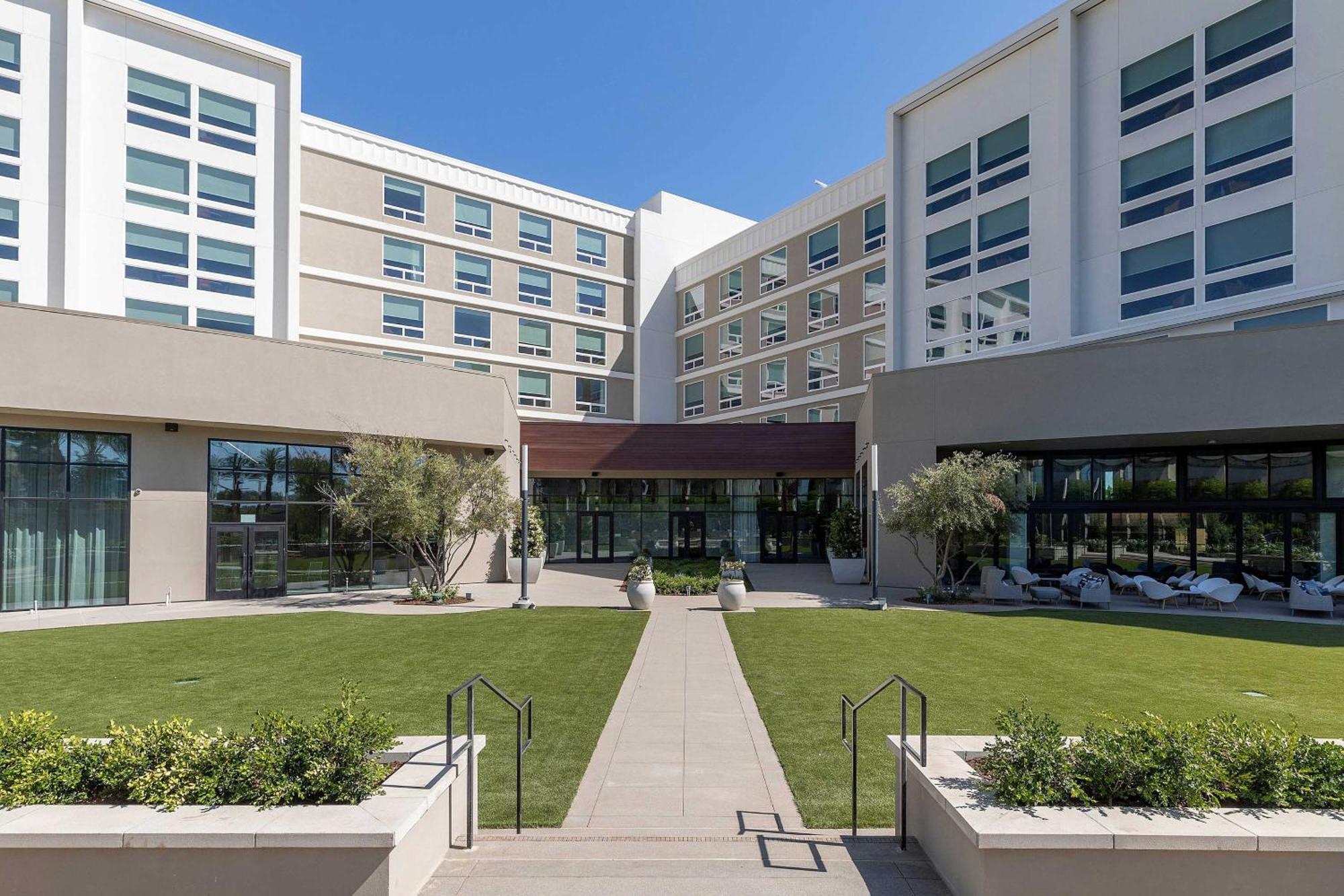 Le Meridien Pasadena Arcadia Bagian luar foto